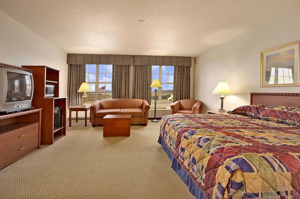 Baymont By Wyndham Plymouth Hotel Room photo